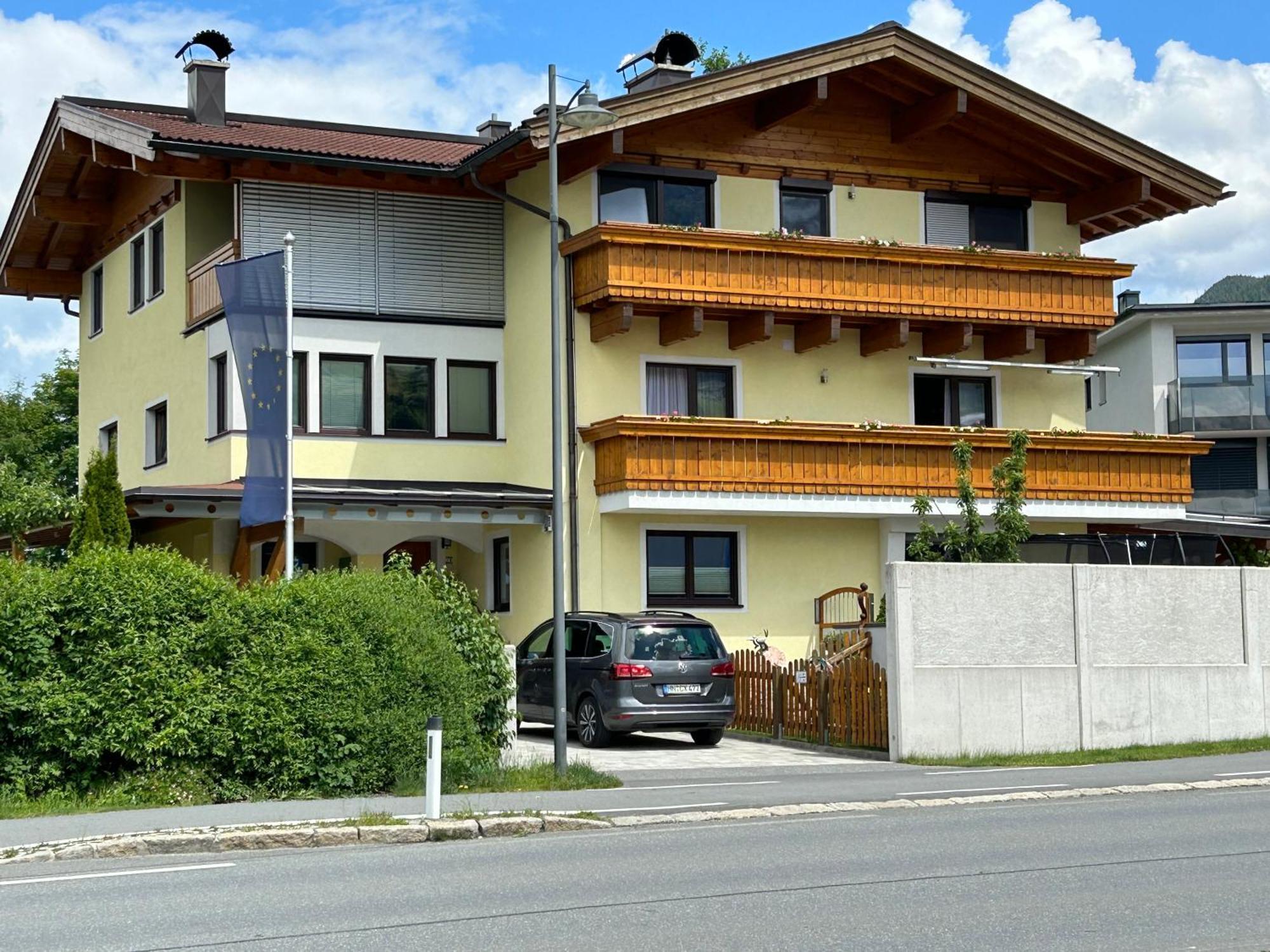 דירות קפרון Haus Laubreuter מראה חיצוני תמונה